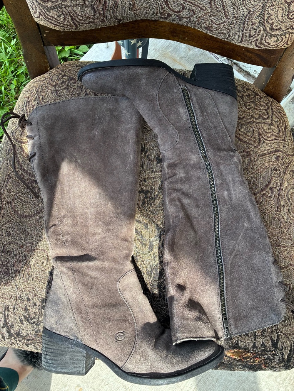 Born Suede Boots in Taupe Brown with lace up back-side zip-stunning! 7M
